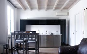Bronzino Loft
